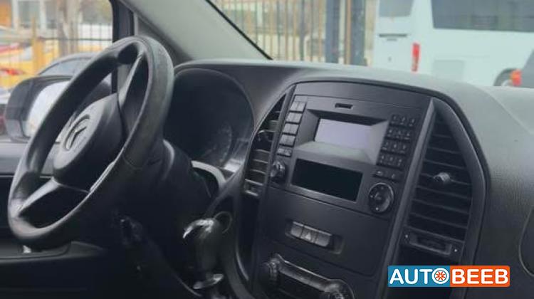 Minivan Mercedes Benz 2017