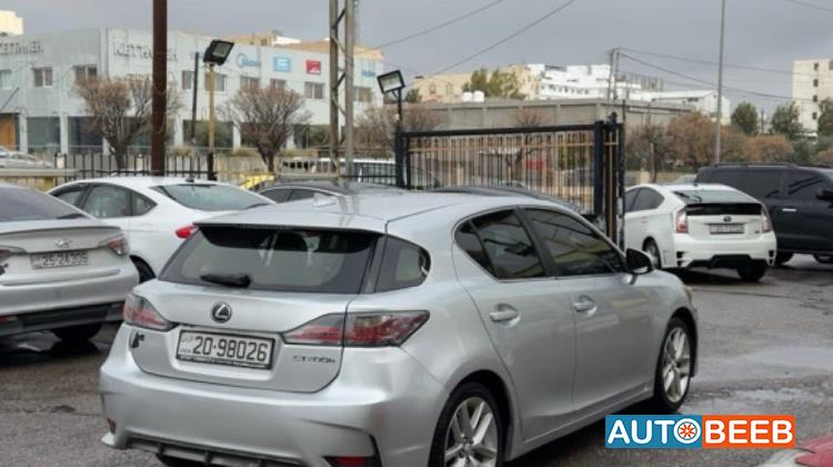 Lexus CT200 2015