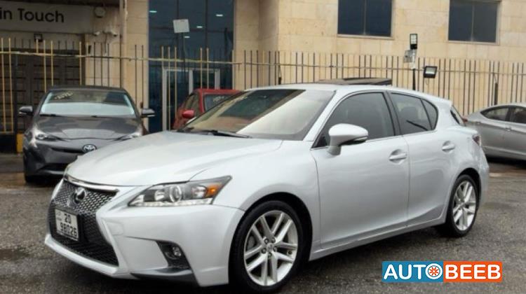 Lexus CT200 2015