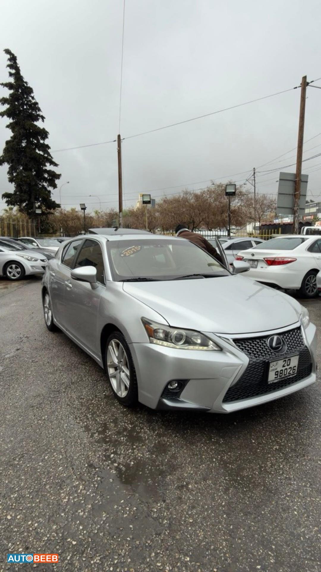 Lexus CT200 2015