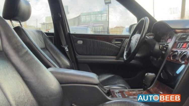 Mercedes Benz E200 2001