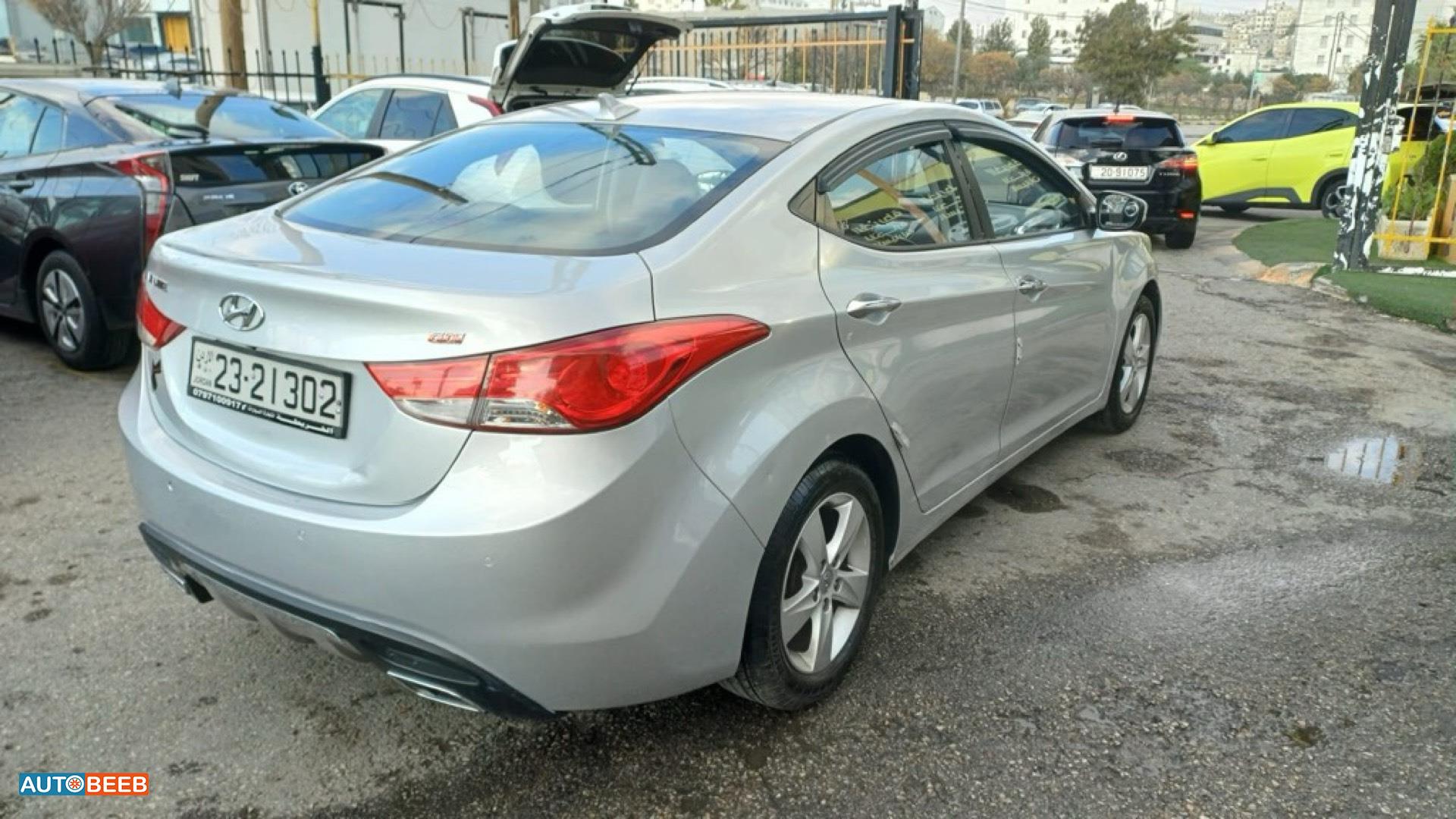 هيونداي افانتي 2014