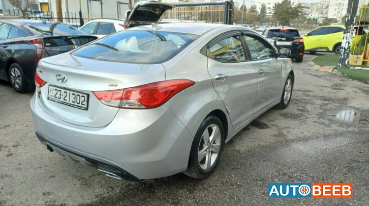 هيونداي افانتي 2014