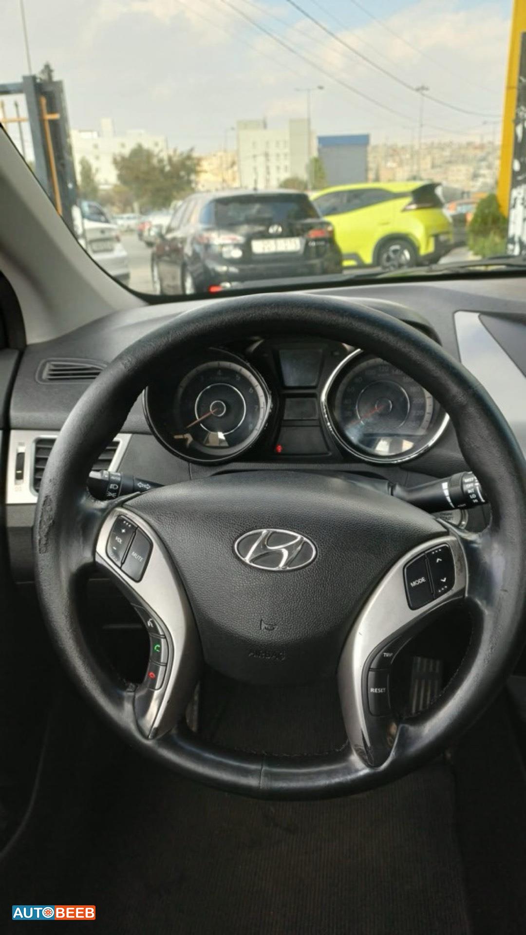 هيونداي افانتي 2014