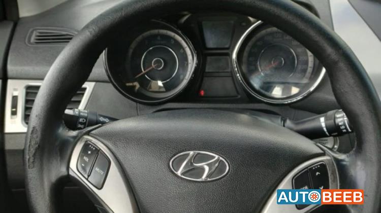 هيونداي افانتي 2014