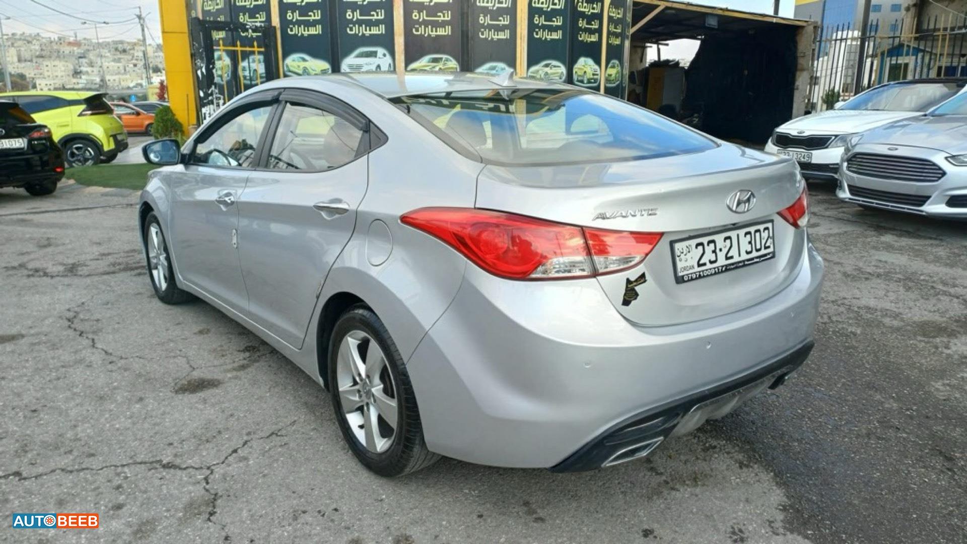 هيونداي افانتي 2014