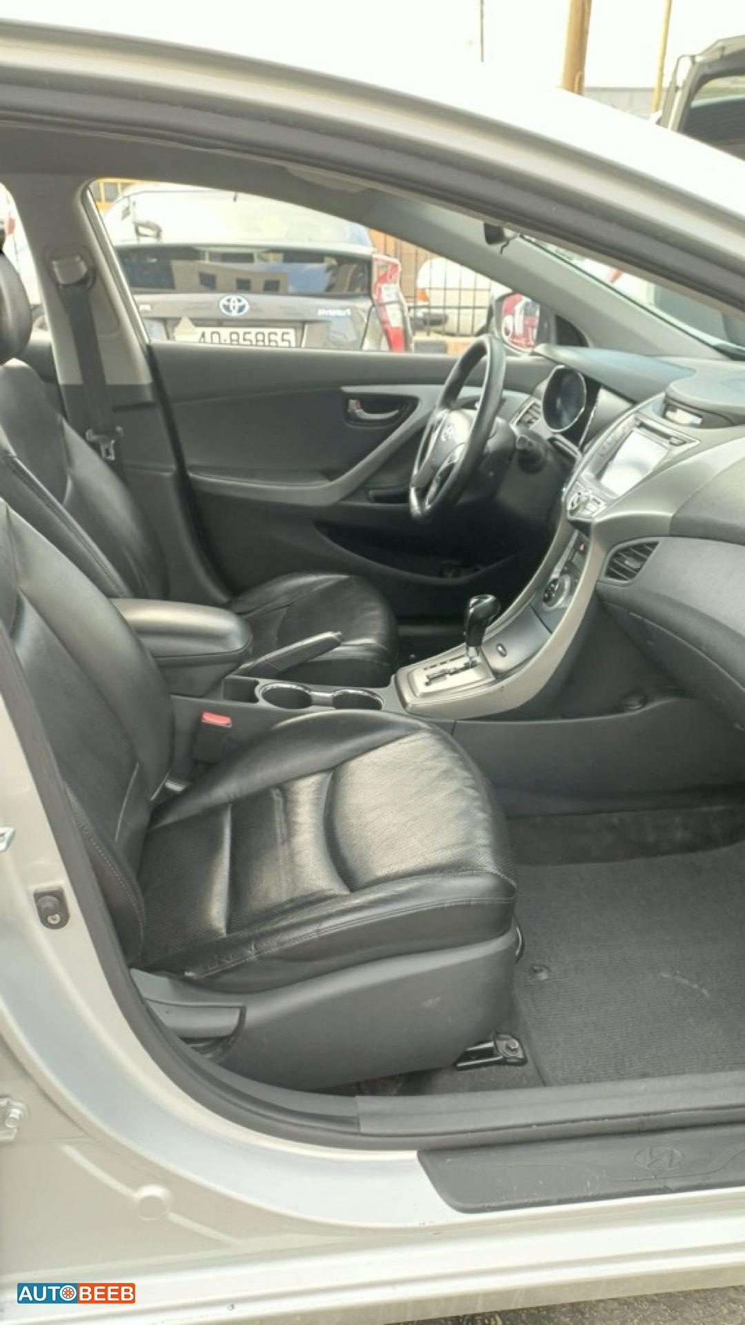 هيونداي افانتي 2014