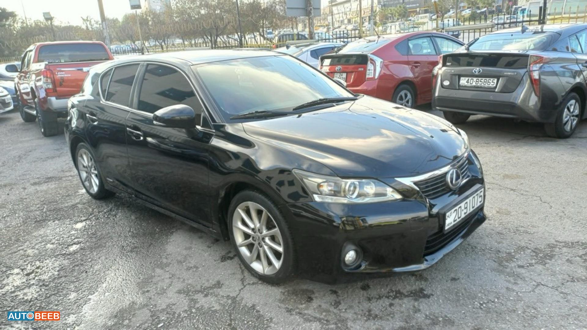 Lexus CT200 2012
