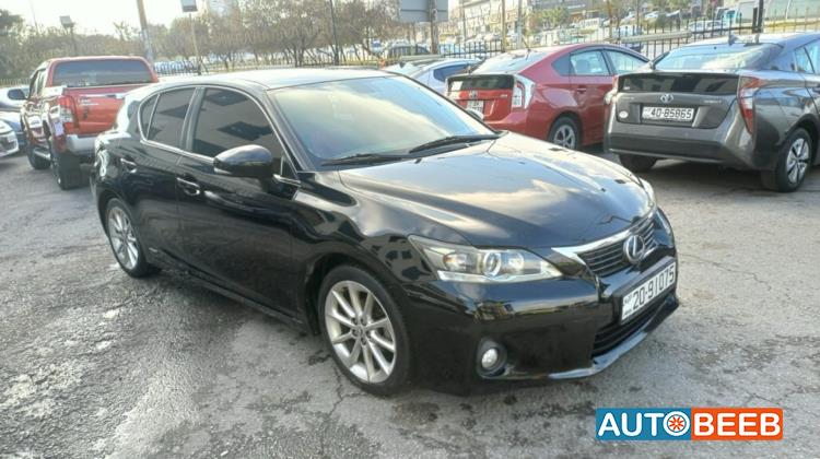 Lexus CT200 2012