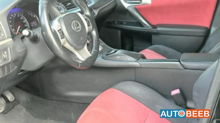 Lexus CT200 2012