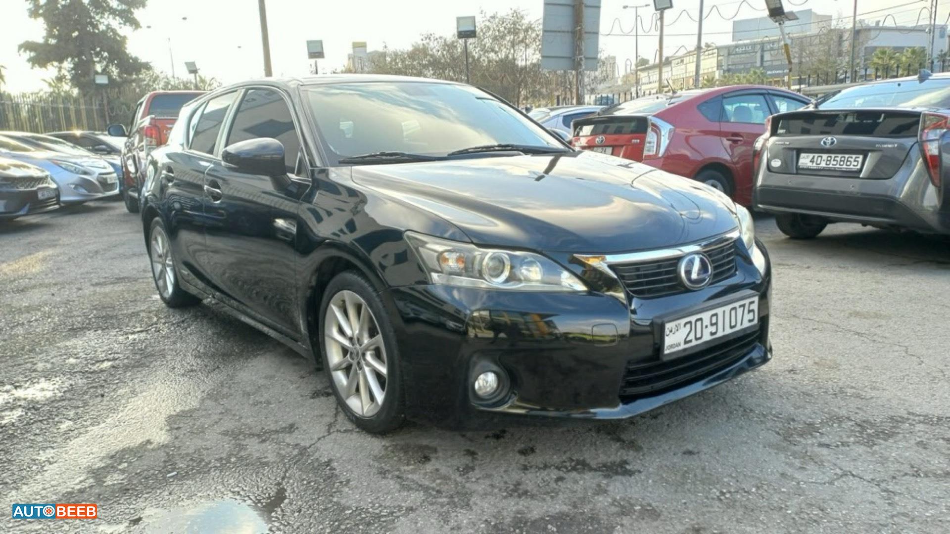Lexus CT200 2012