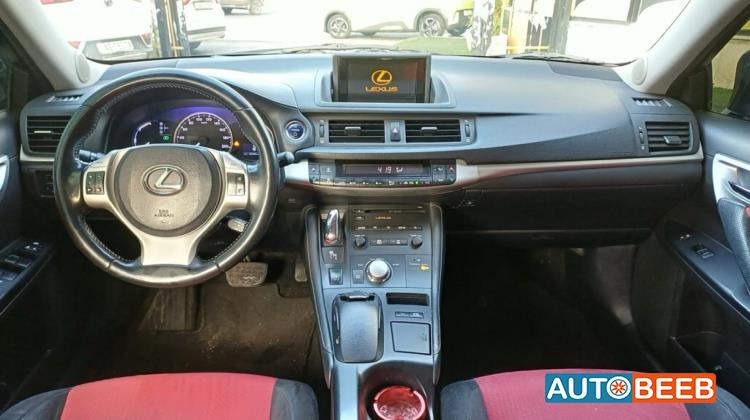 Lexus CT200 2012