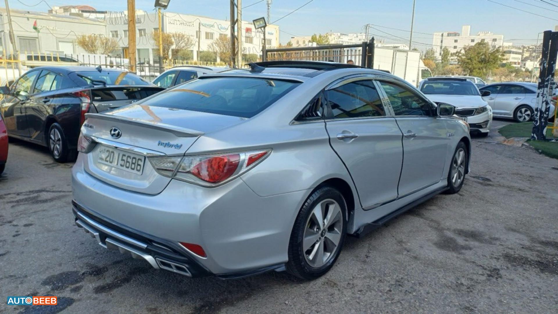 Hyundai Sonata 2011