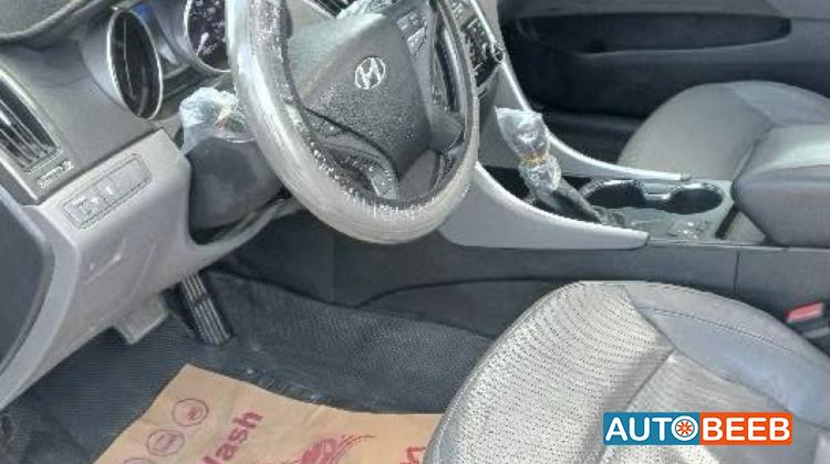 Hyundai Sonata 2011