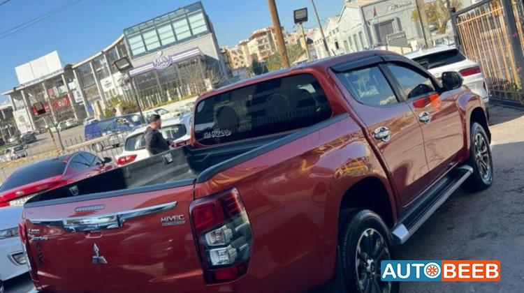 Mitsubishi L200 2022