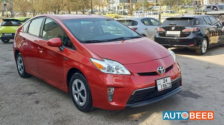 تويوتا بريوس 2013