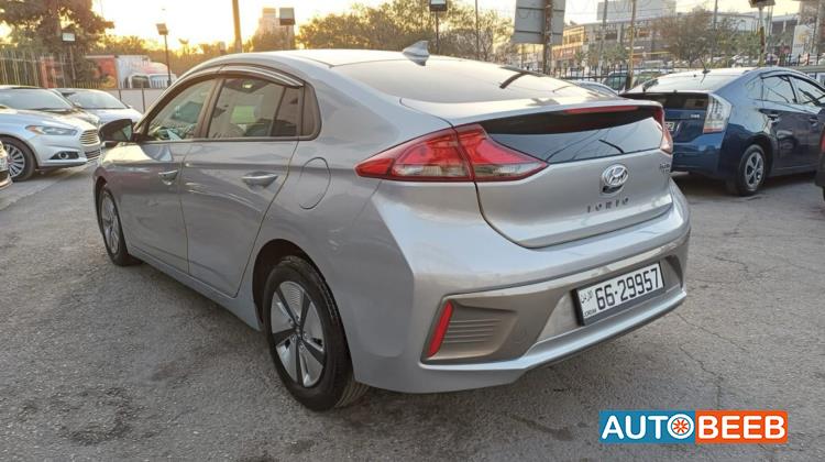 Hyundai Ioniq 2021