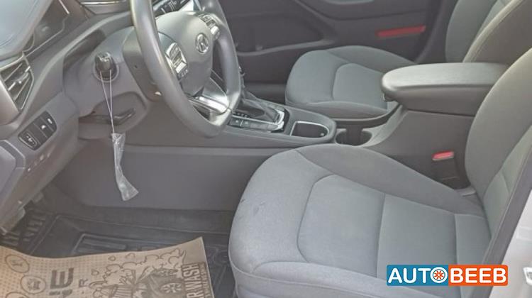 Hyundai Ioniq 2021