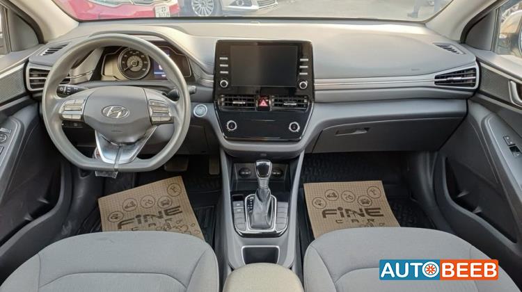 Hyundai Ioniq 2021