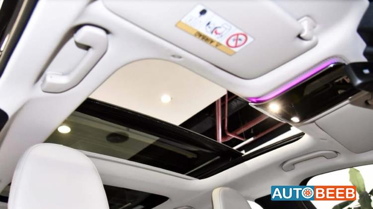 مرسيدس بنز E200 2025