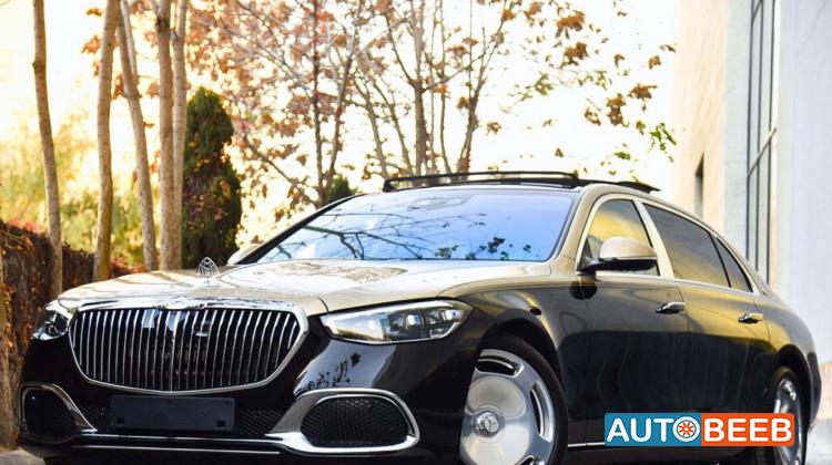 Mercedes Benz Maybach 2023
