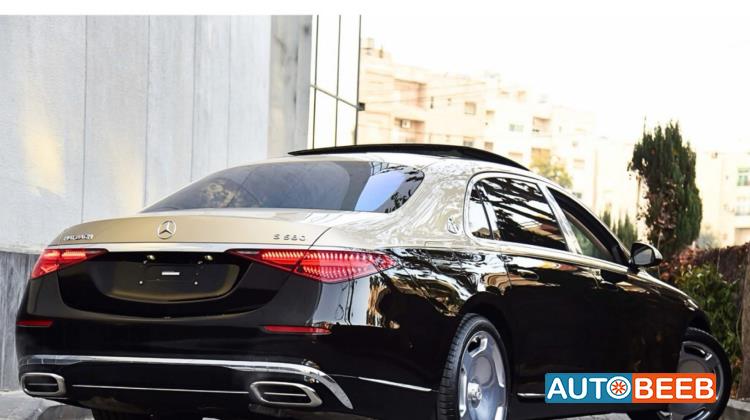 Mercedes Benz Maybach 2023