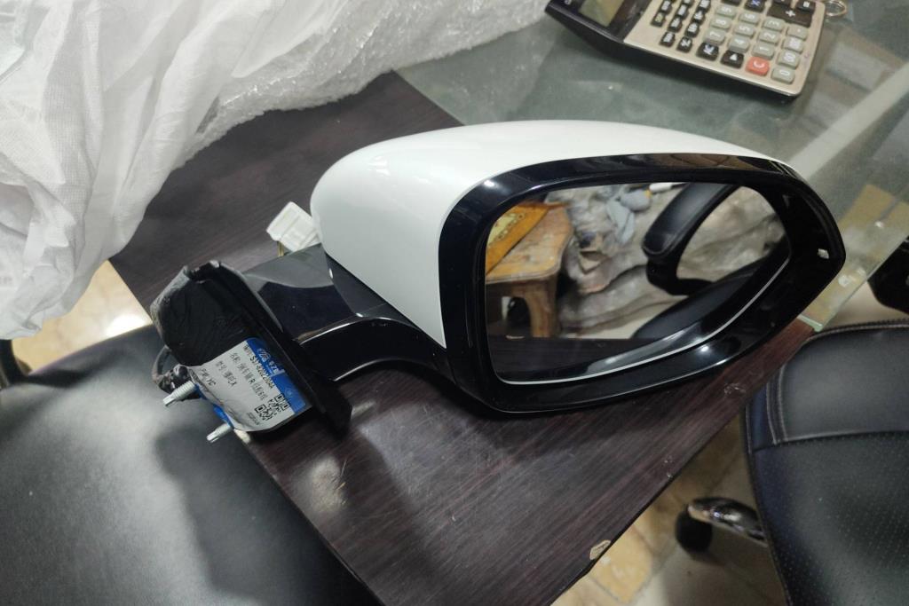 Body  Wing Mirror Neta U