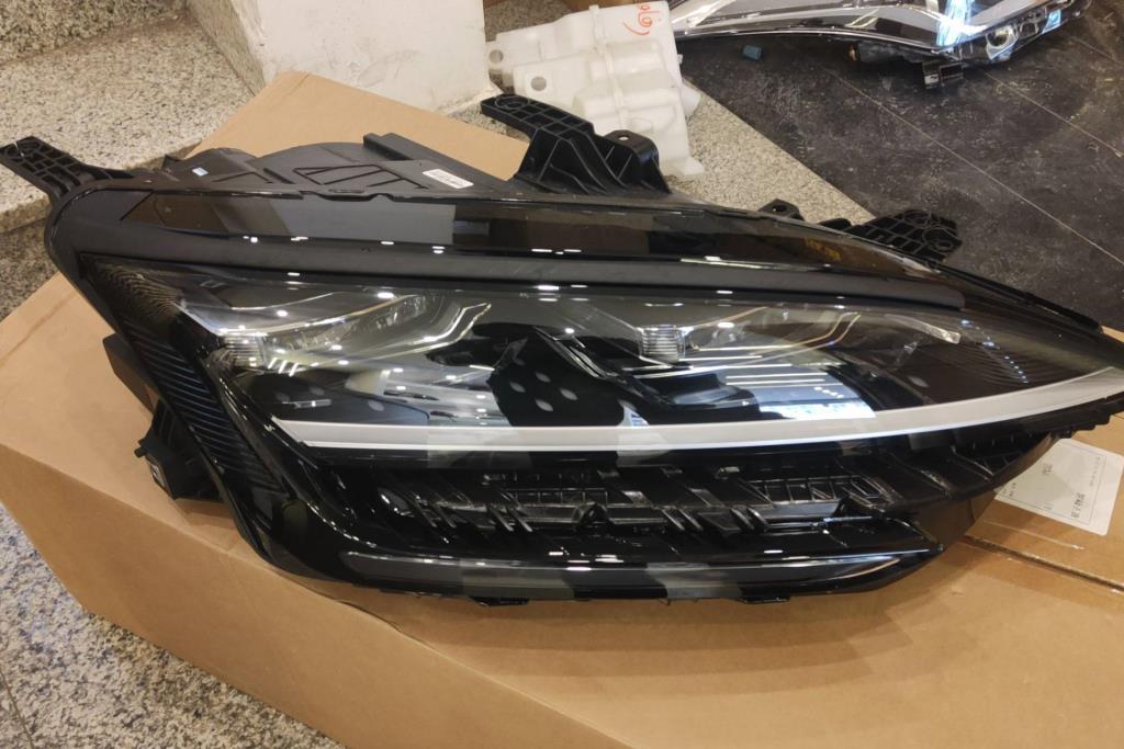 Lights Front light BYD Song Plus