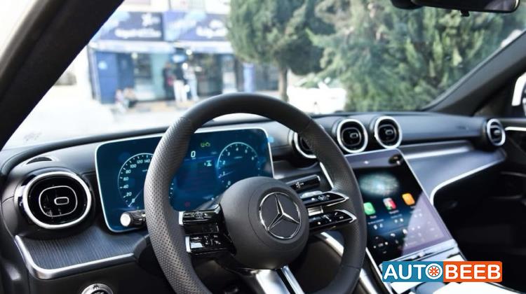 مرسيدس بنز C200 2025