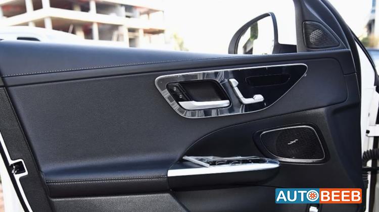 مرسيدس بنز C200 2025