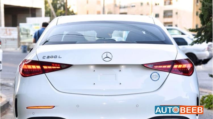 مرسيدس بنز C200 2025