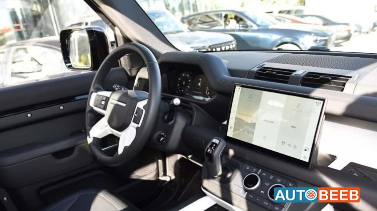 Land Rover Defender 2025