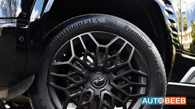 BYD Yangwang U8 2025