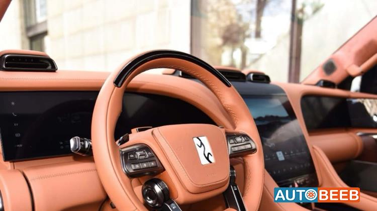 BYD Yangwang U8 2025