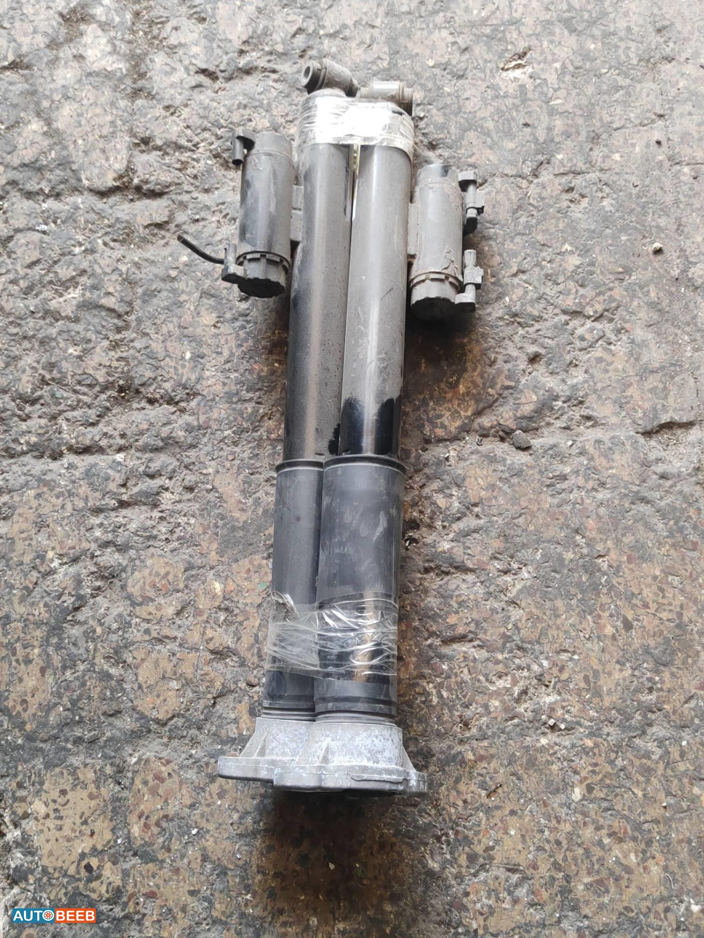  Shock Absorber Mercedes Benz C200