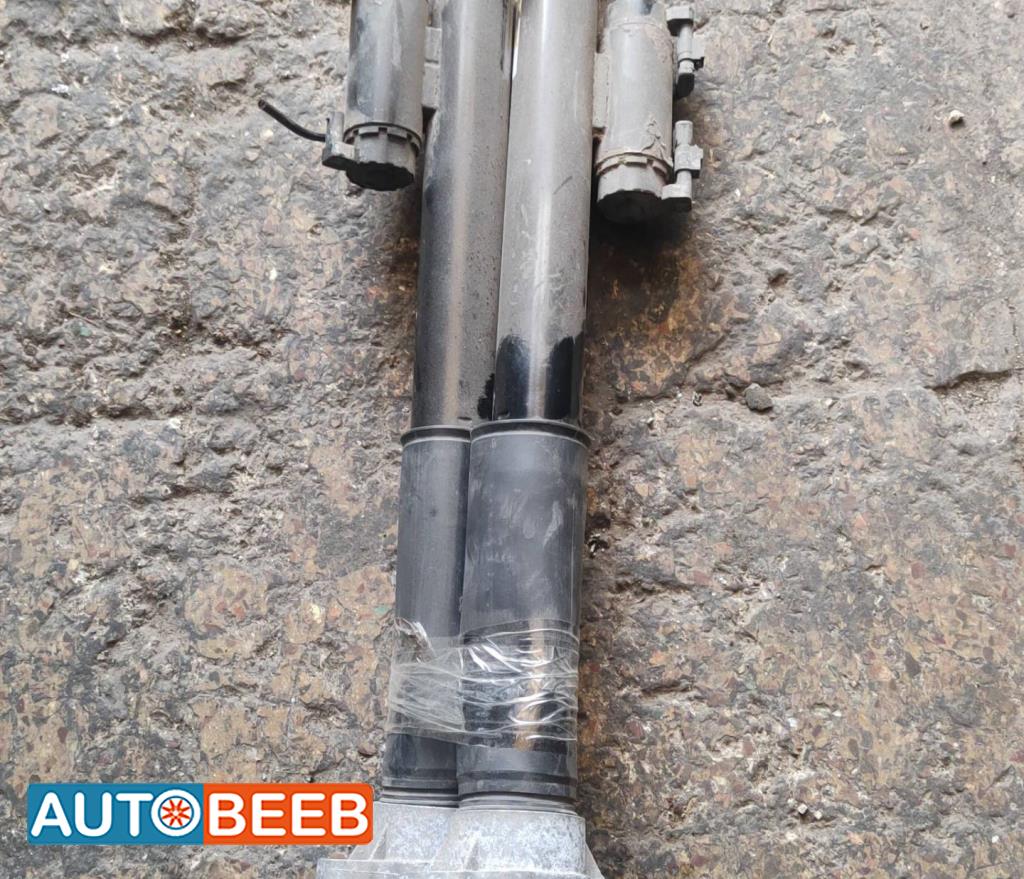  Shock Absorber Mercedes Benz C200