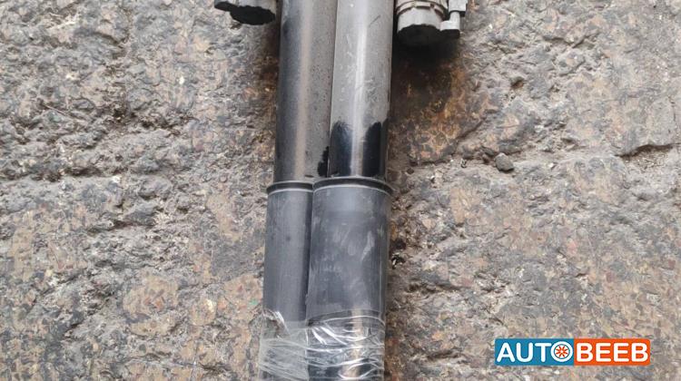  Shock Absorber Mercedes Benz C200