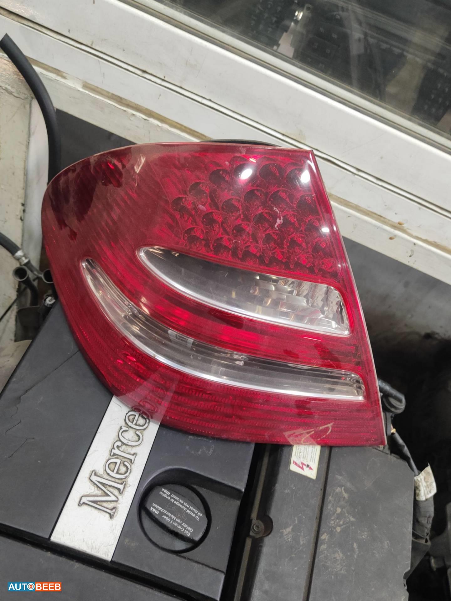 Lights Rear light Mercedes Benz E200