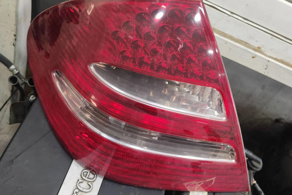 Lights Rear light Mercedes Benz E200