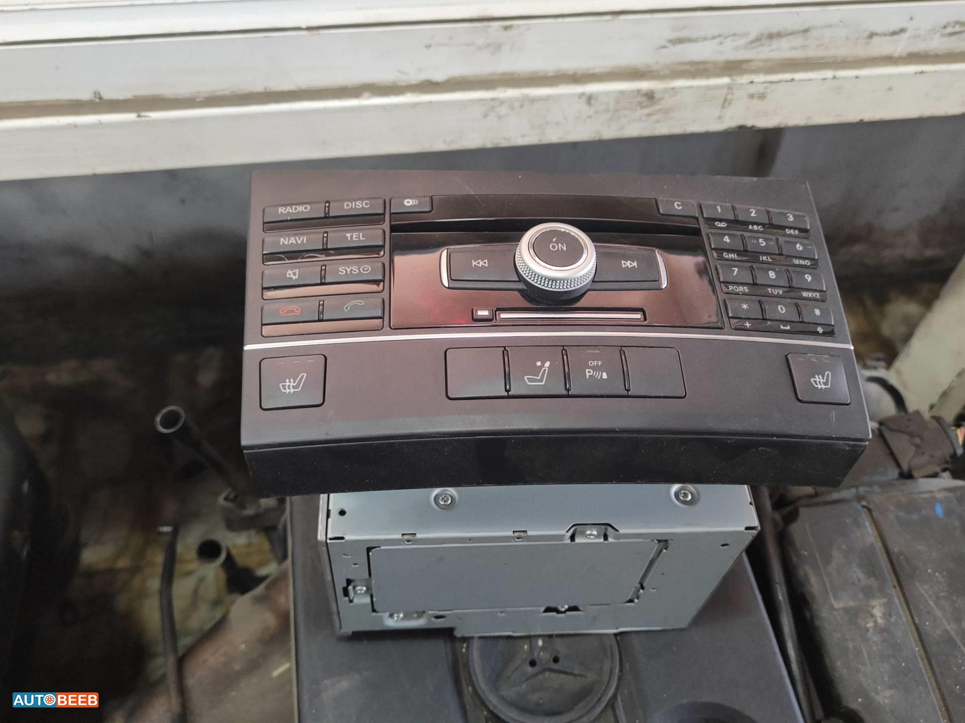 Electronics MP3 Player Mercedes Benz E200