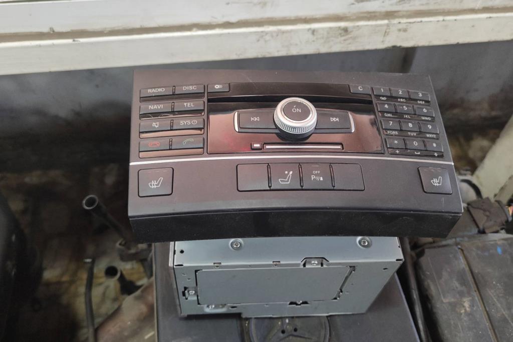Electronics MP3 Player Mercedes Benz E200