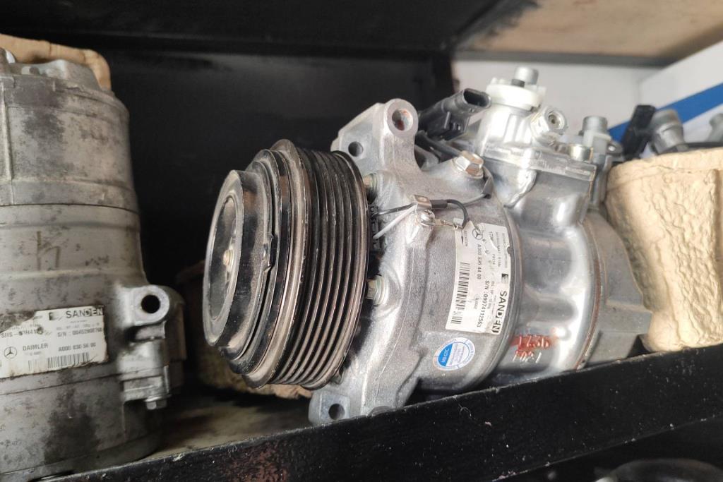  Mechanics  Mercedes Benz E200