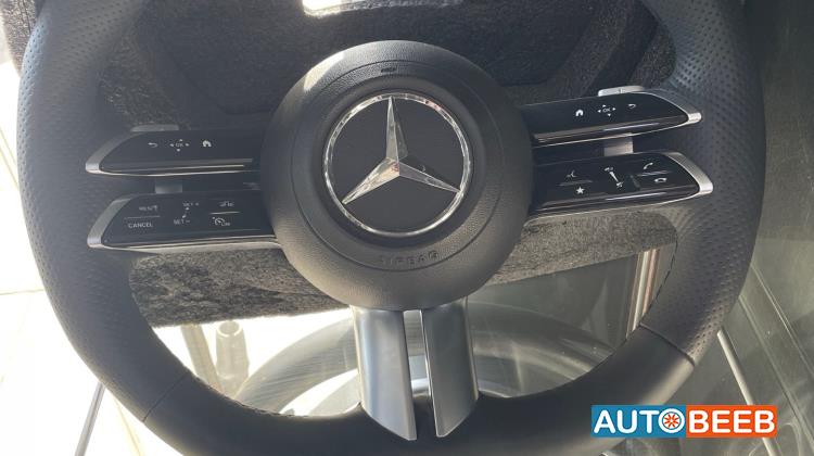 Cabin  Steering Wheel Mercedes Benz E200