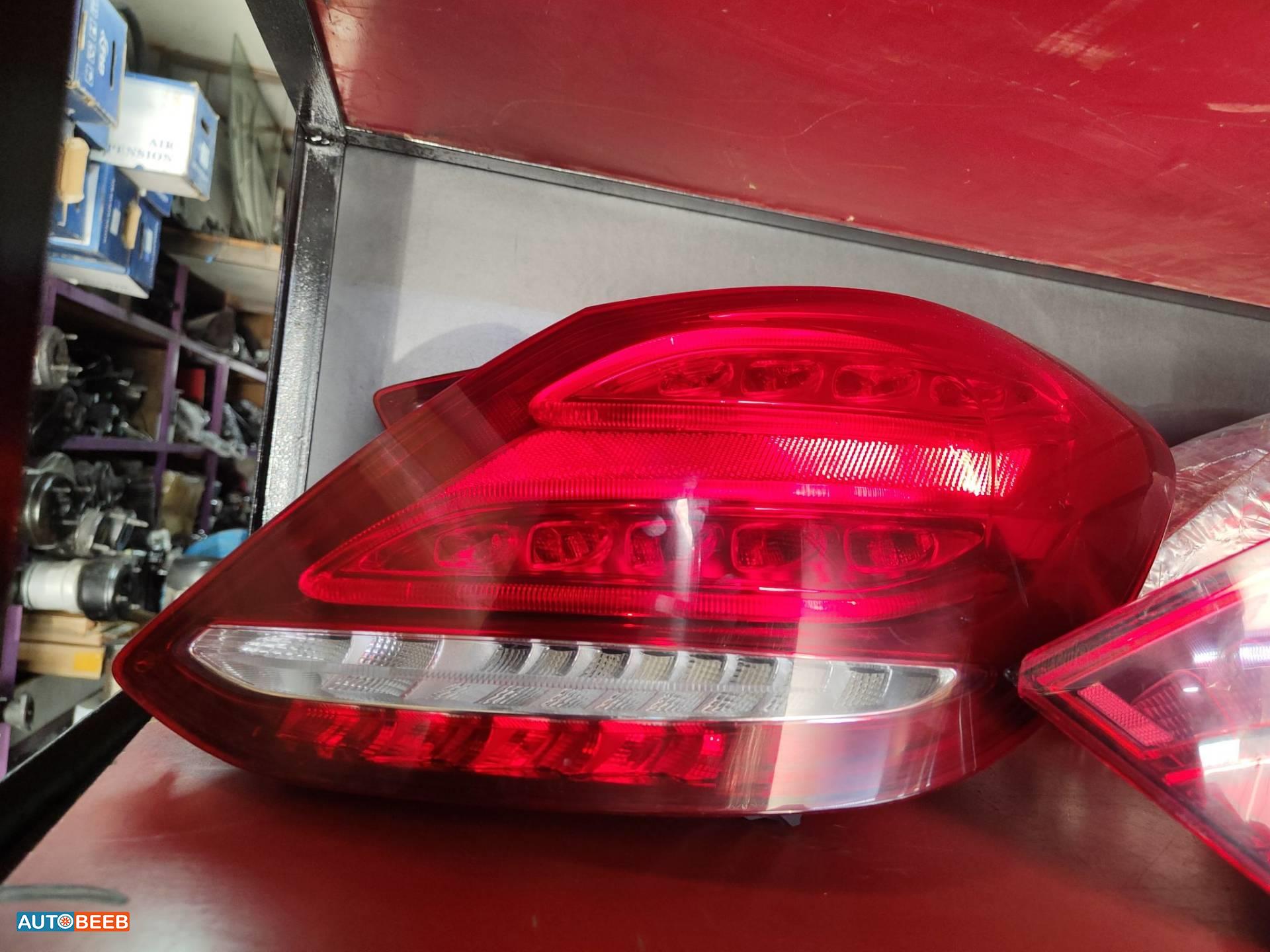 Lights Rear light Mercedes Benz C200