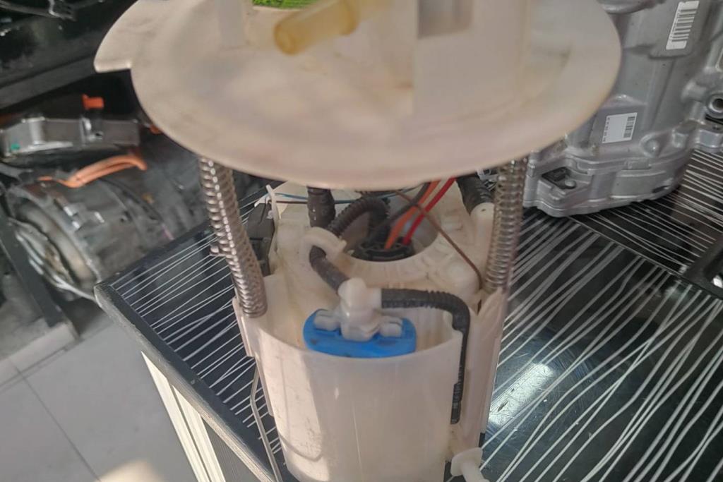  Mechanics  Mercedes Benz E200