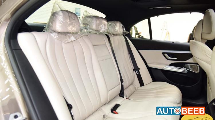 مرسيدس بنز E200 2025