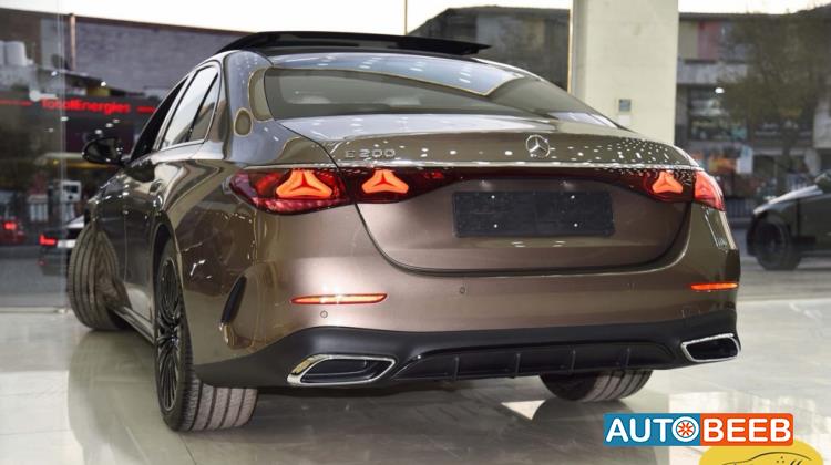 مرسيدس بنز E200 2025
