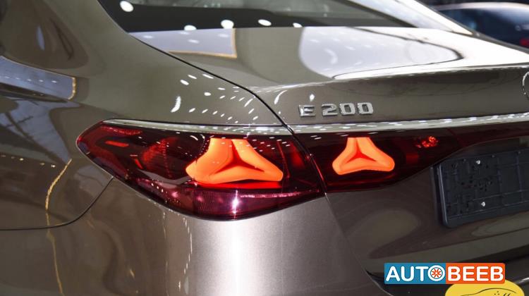 مرسيدس بنز E200 2025