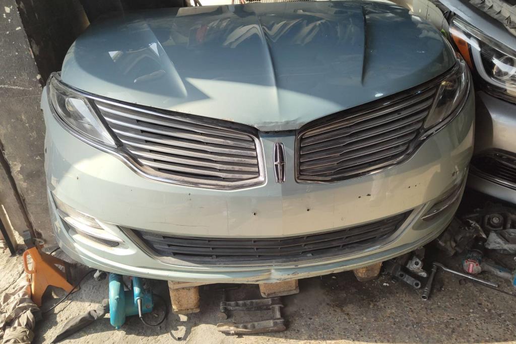 Body  Front clip Lincoln MKZ