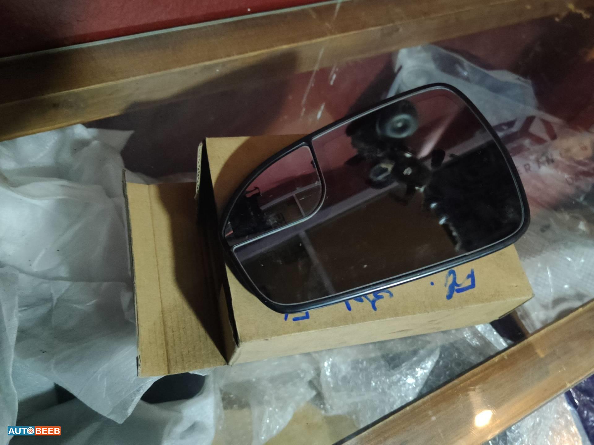 Body  Glass Ford Fusion